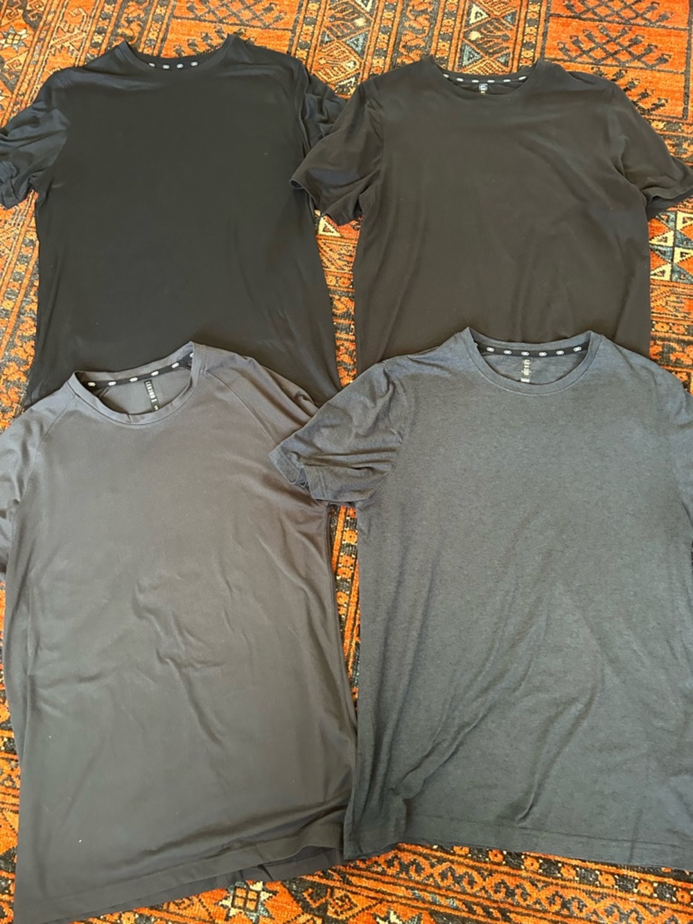 LEG3ND Legendary Crew Short Sleeve Shirts - Lot of 4